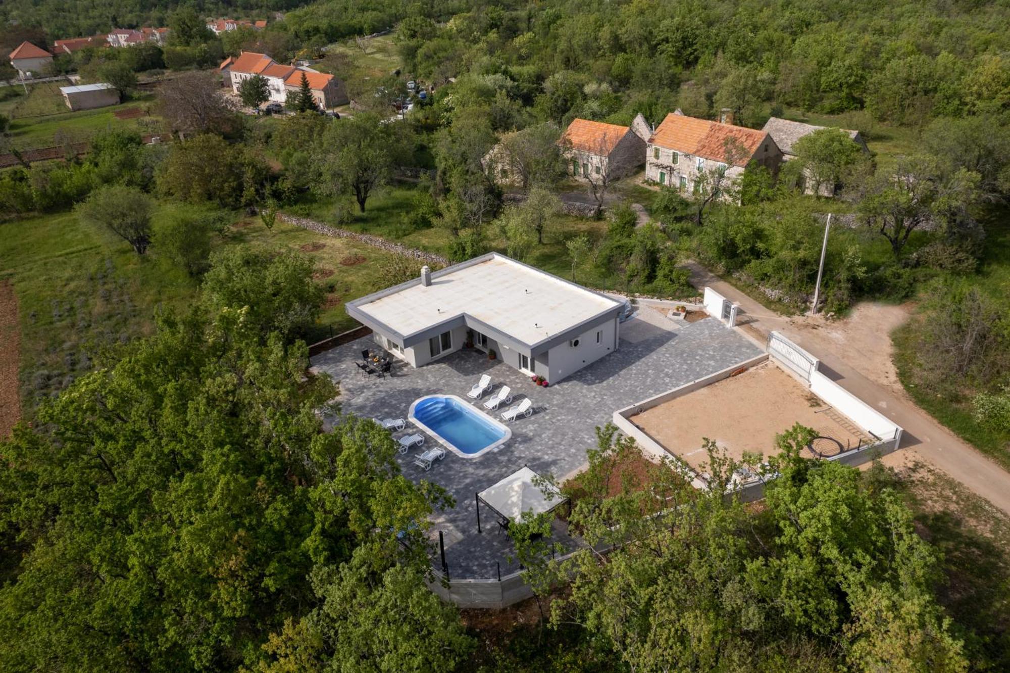 New Villa Nadalina Lovreć Kültér fotó